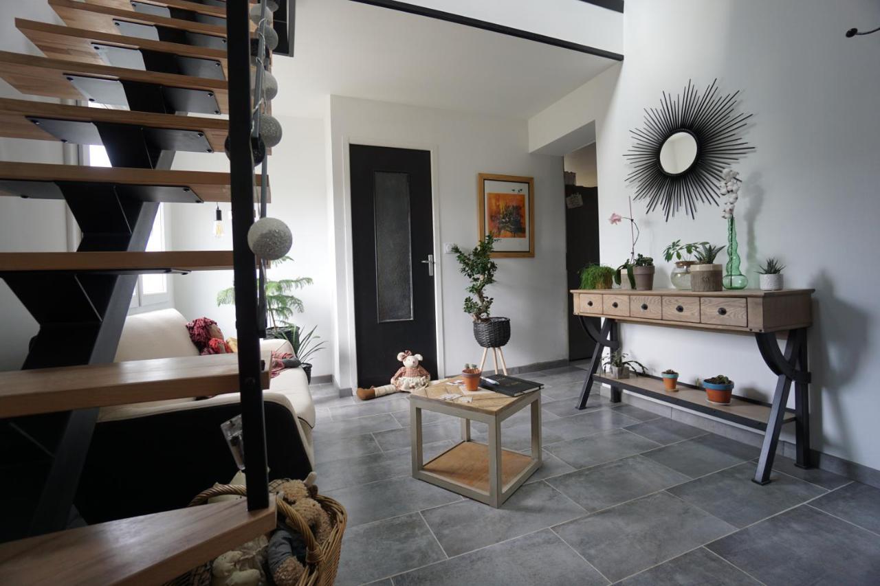 Le Nid Douillet Bed and Breakfast Chènehutte-les-Tuffeaux Exteriör bild